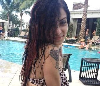 Rosa's Public Photo (SexyJobs ID# 219036)