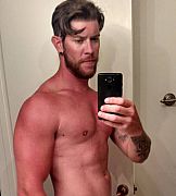 Ryan Drafton's Public Photo (SexyJobs ID# 279378)