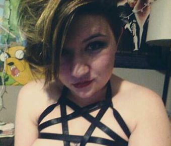 Evelyn's Public Photo (SexyJobs ID# 284742)