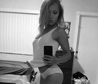 Roxanne's Public Photo (SexyJobs ID# 295828)