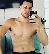Zach Mash's Public Photo (SexyJobs ID# 383154)