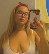 Honey's Public Photo (SexyJobs ID# 605768)