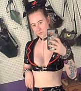 That Devil Woman's Public Photo (SexyJobs ID# 634550)