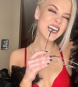 TaylorBangs's Public Photo (SexyJobs ID# 679525)