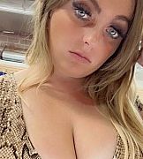 Casey Ballerini's Public Photo (SexyJobs ID# 729933)