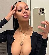 Marie's Public Photo (SexyJobs ID# 745445)