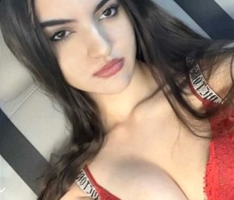 Julia's Public Photo (SexyJobs ID# 754251)