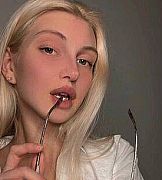 Emily's Public Photo (SexyJobs ID# 764047)